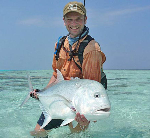 Fliegenfischen auf GT auf den Flats